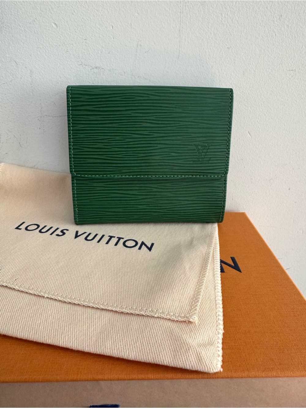 Louis Vuitton Borneo Green Epi Leather Compact Wallet